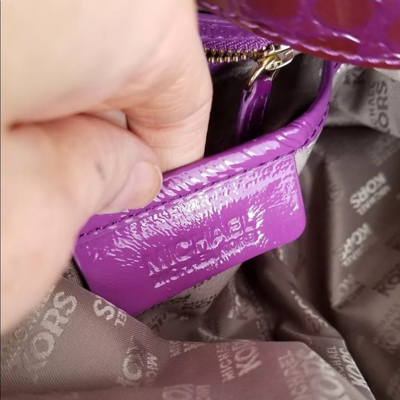 SOLD Michael Kors Beverly Patent Leather Handbag - Picture 7 of 8